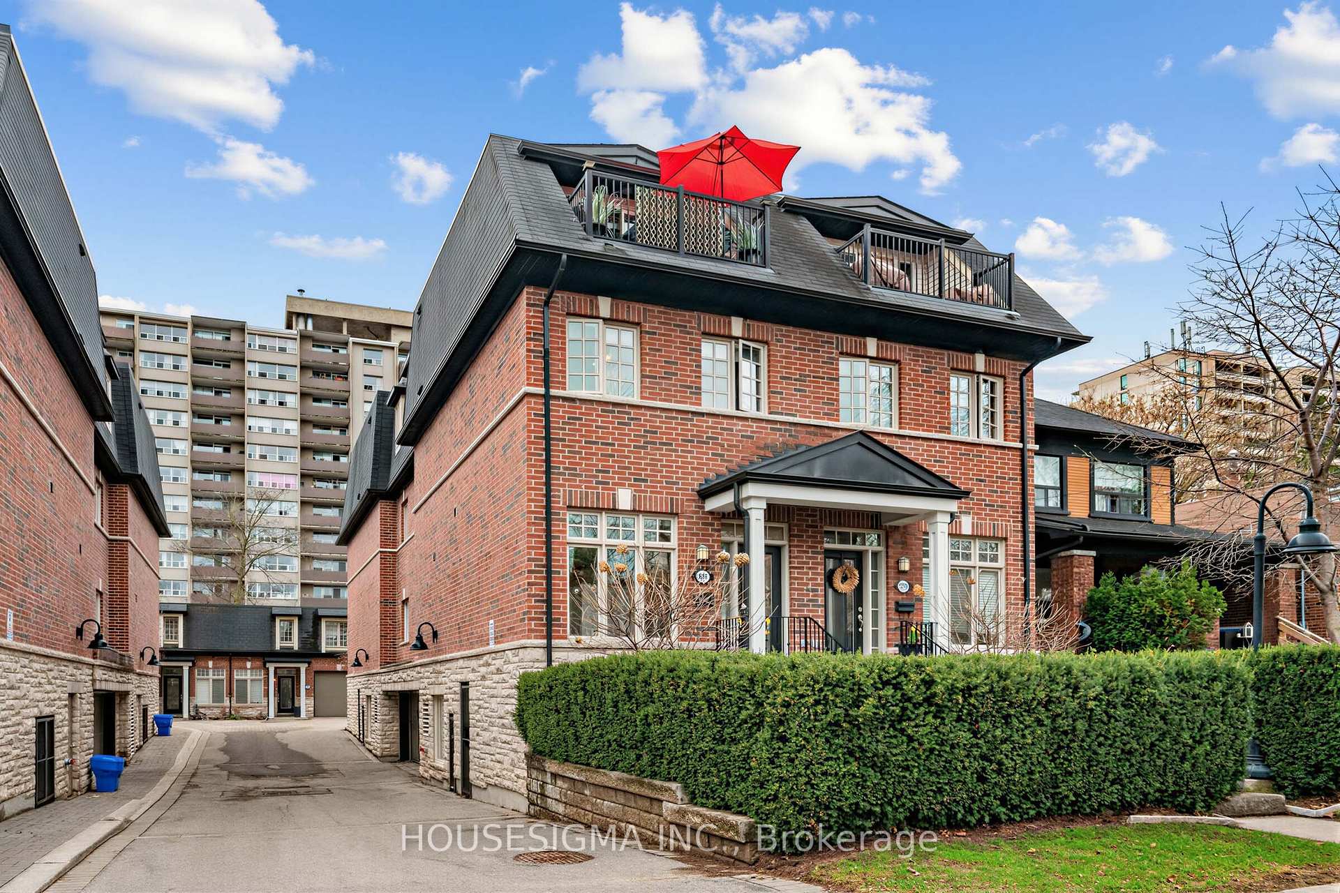 361 Roehampton Avenue, Toronto C10, ON M4P 1S3