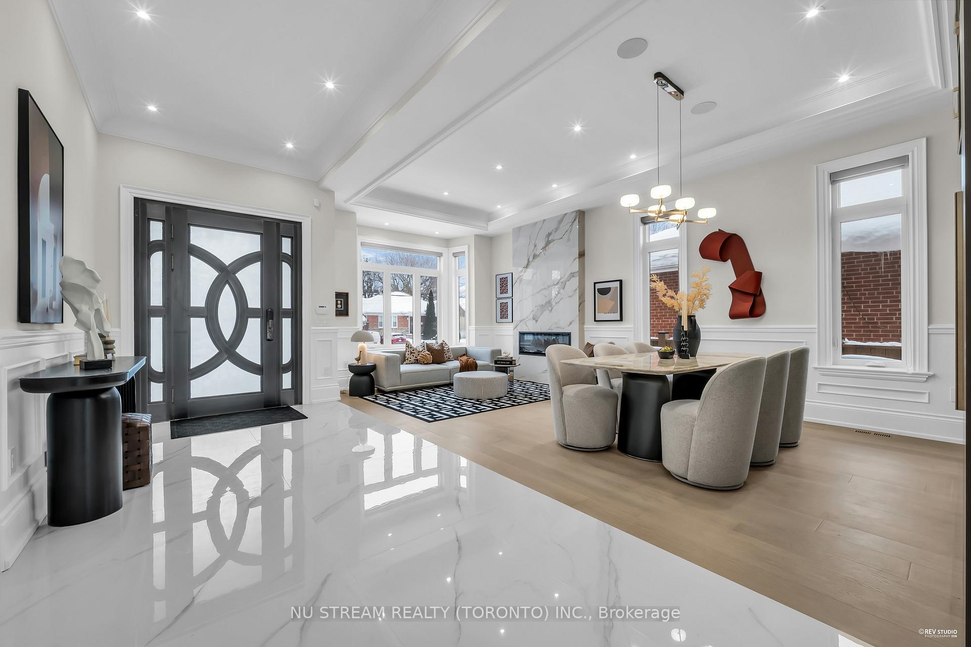 108 Abitibi Avenue, Toronto C14 — photo 3 of 5