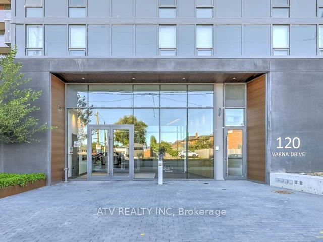 120 Varna Drive 1521, Toronto C04 — photo 2 of 5