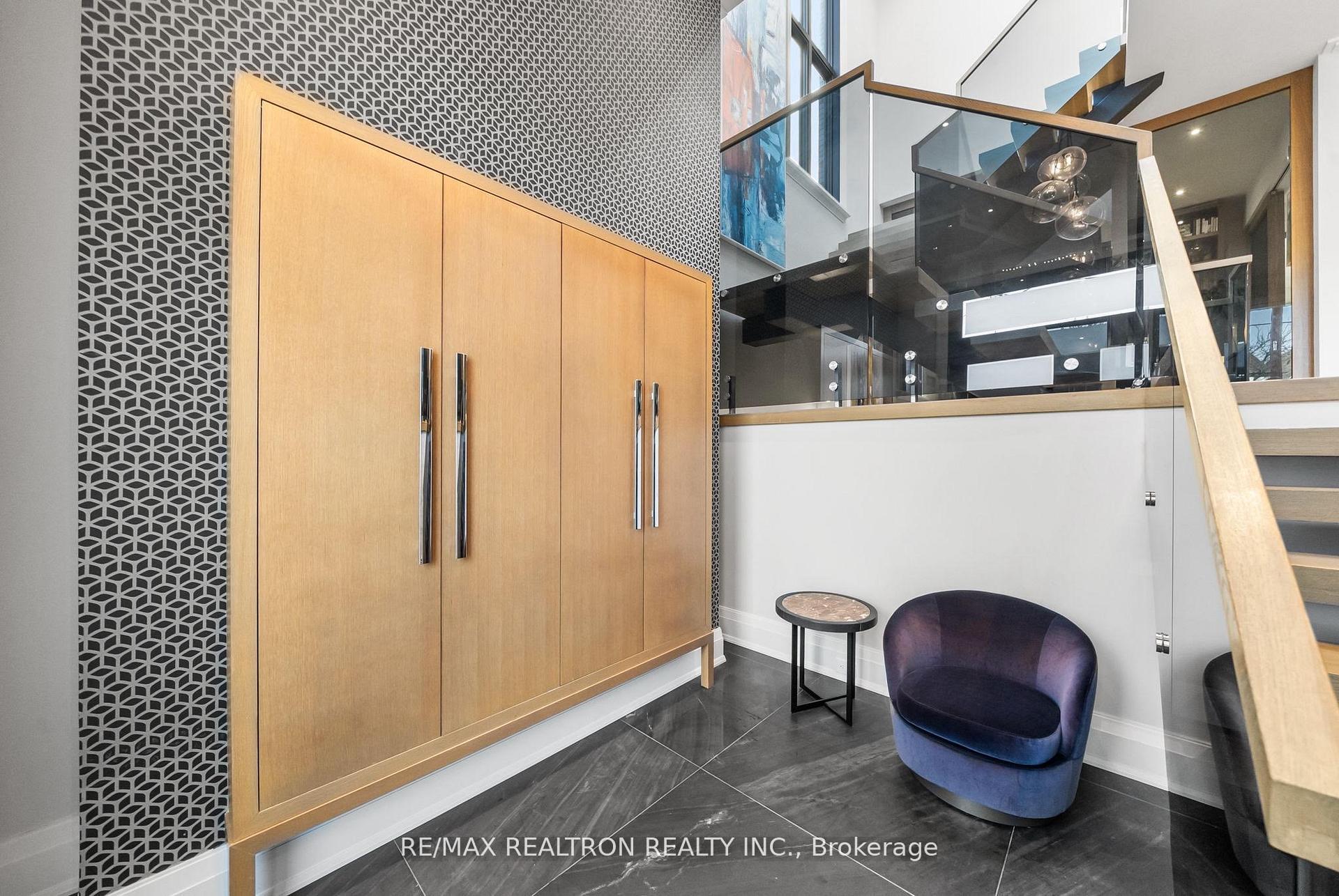 75 Bannockburn Avenue, Toronto C04 — photo 4 of 5