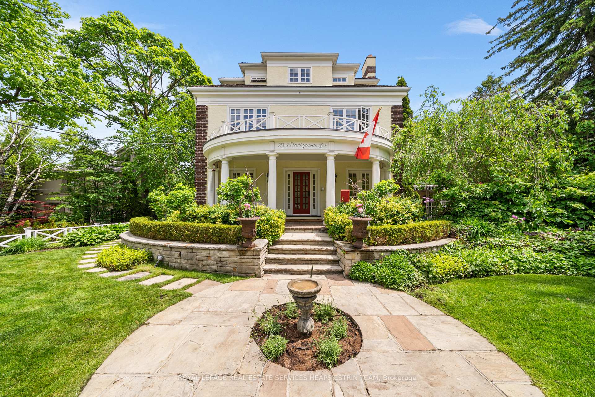 25 Strathgowan Crescent, Toronto C04 — photo 3 of 5