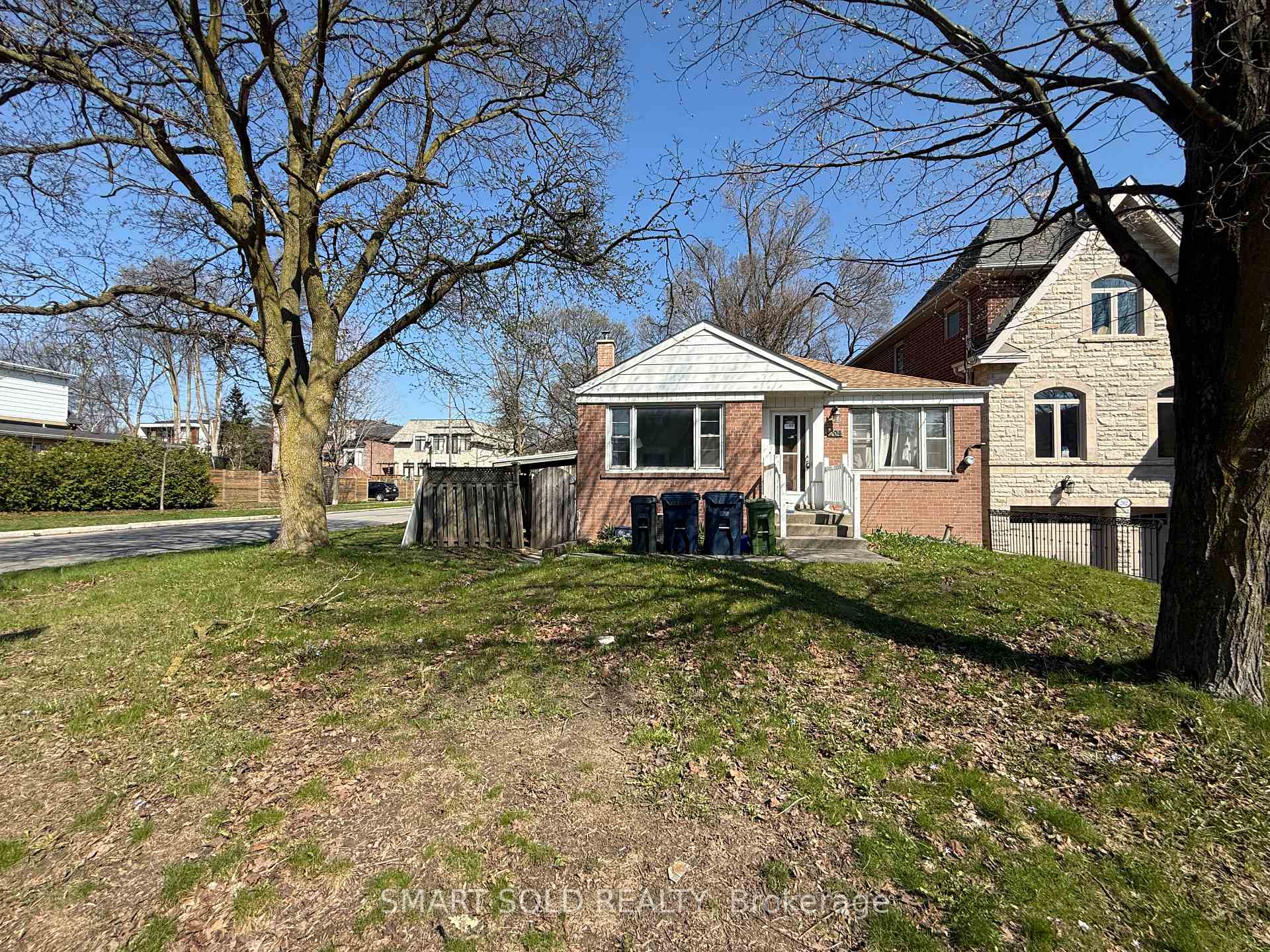 204 Cameron Avenue, Toronto C07, ON M2N 1E5