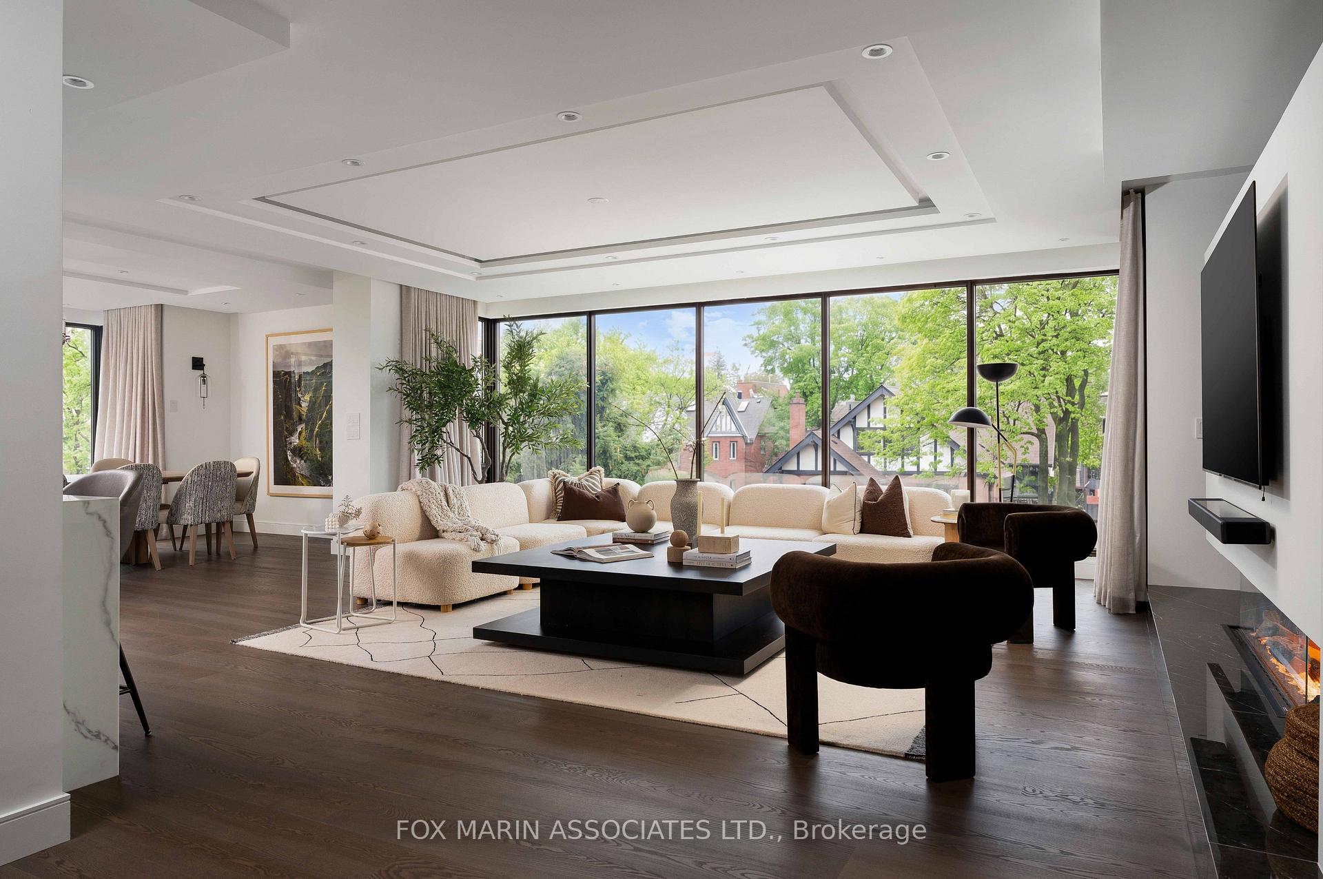 342 Spadina Road 405, Toronto C03 — photo 2 of 5