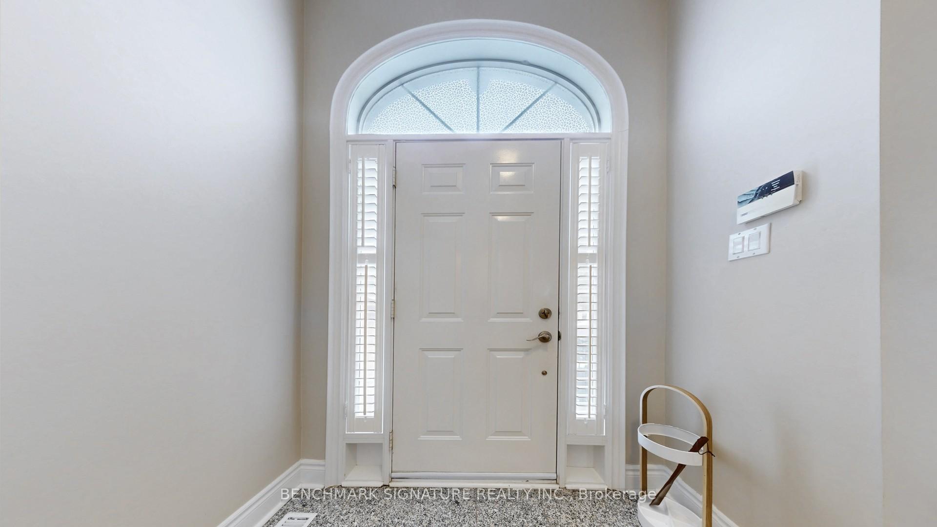 105 Doris Avenue, Toronto C14 — photo 5 of 5