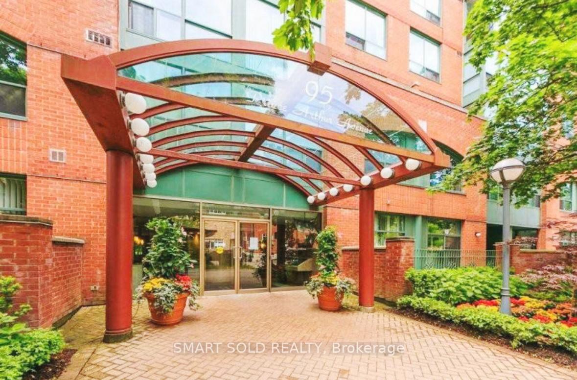 95 Prince Arthur Avenue 711, Toronto C02, ON M5R 3P6
