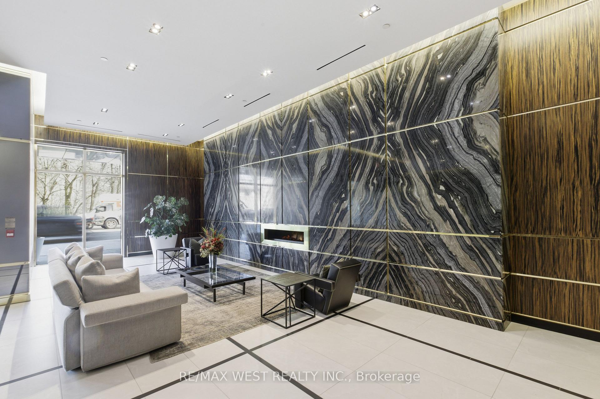 3018 Yonge Street 617, Toronto C04 — photo 3 of 5