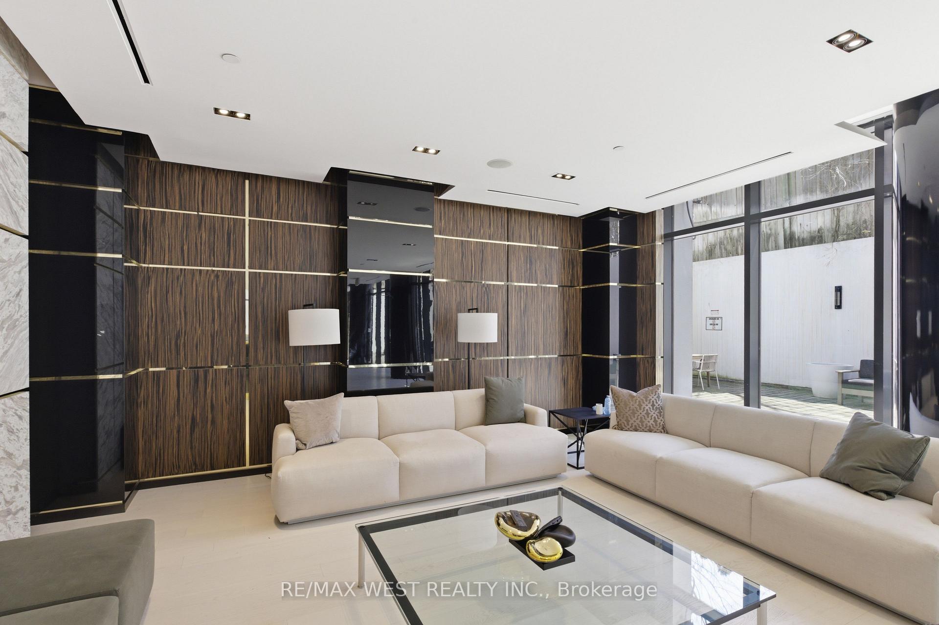 3018 Yonge Street 617, Toronto C04 — photo 4 of 5