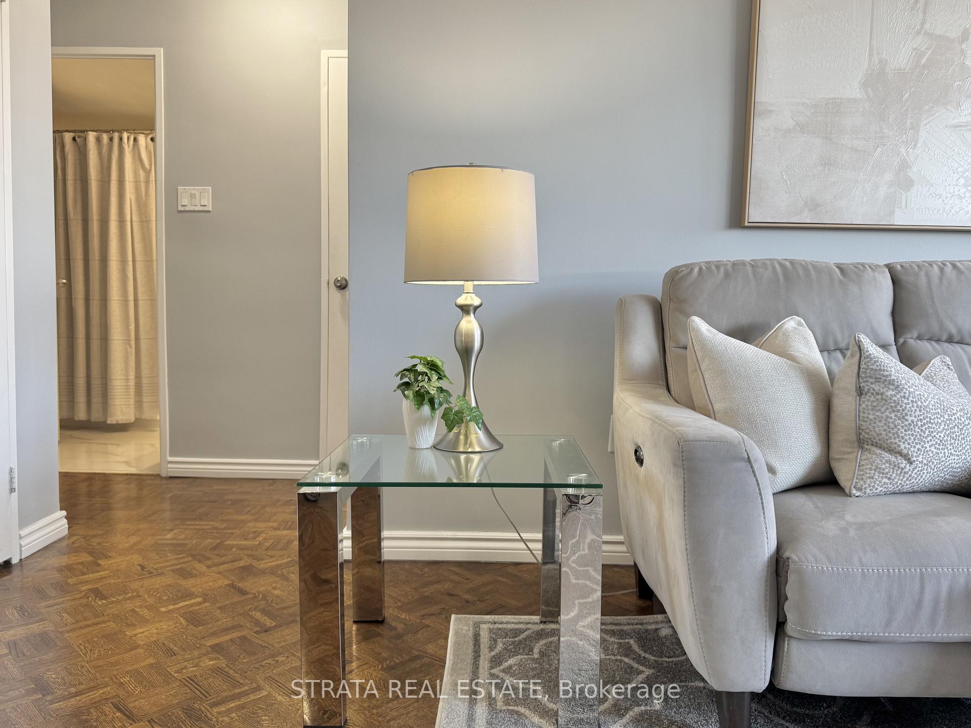 3555 Bathurst Street 203, Toronto C04, ON M6A 2Y8 — Toronto C04, Ontario