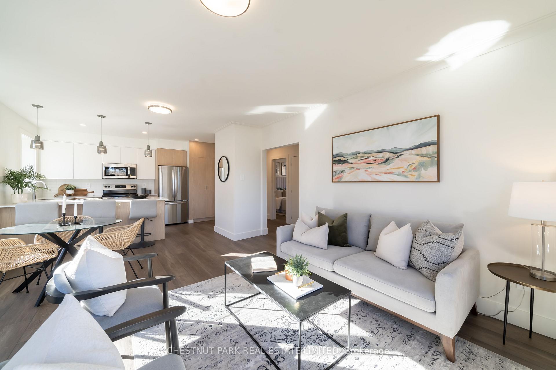 1492 Avenue Road 2, Toronto C04 — photo 2 of 5