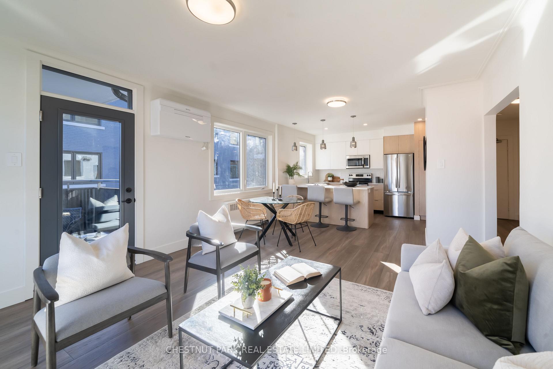 1492 Avenue Road 2, Toronto C04 — photo 3 of 5