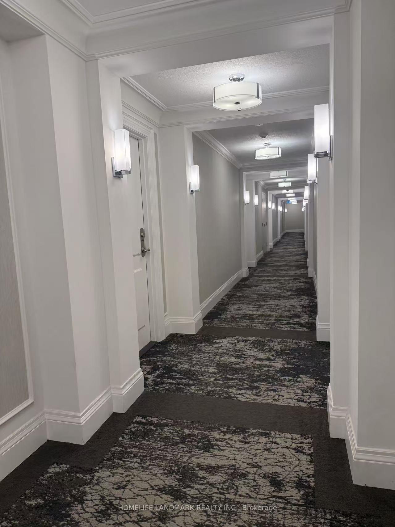 15 Greenview Avenue 1901, Toronto C07 — photo 3 of 5