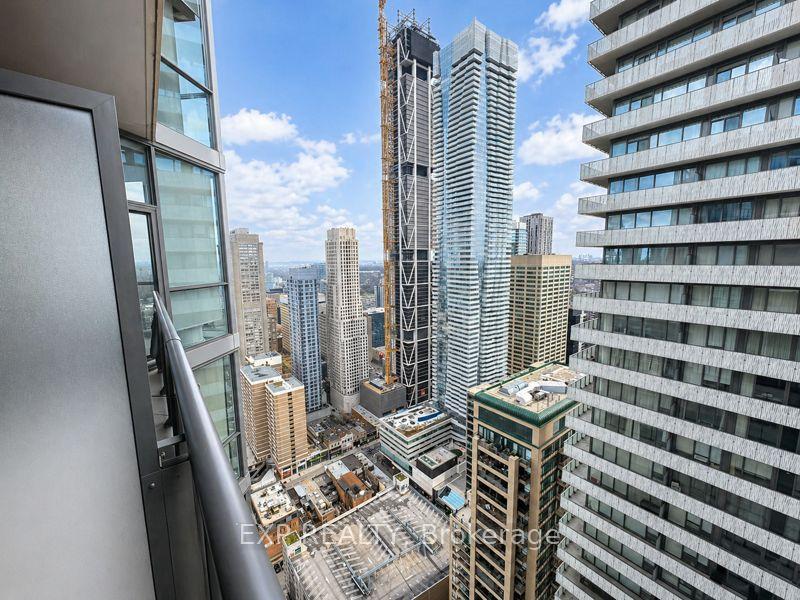 45 charles Street E 5109, Toronto C08, ON M4Y 1S2