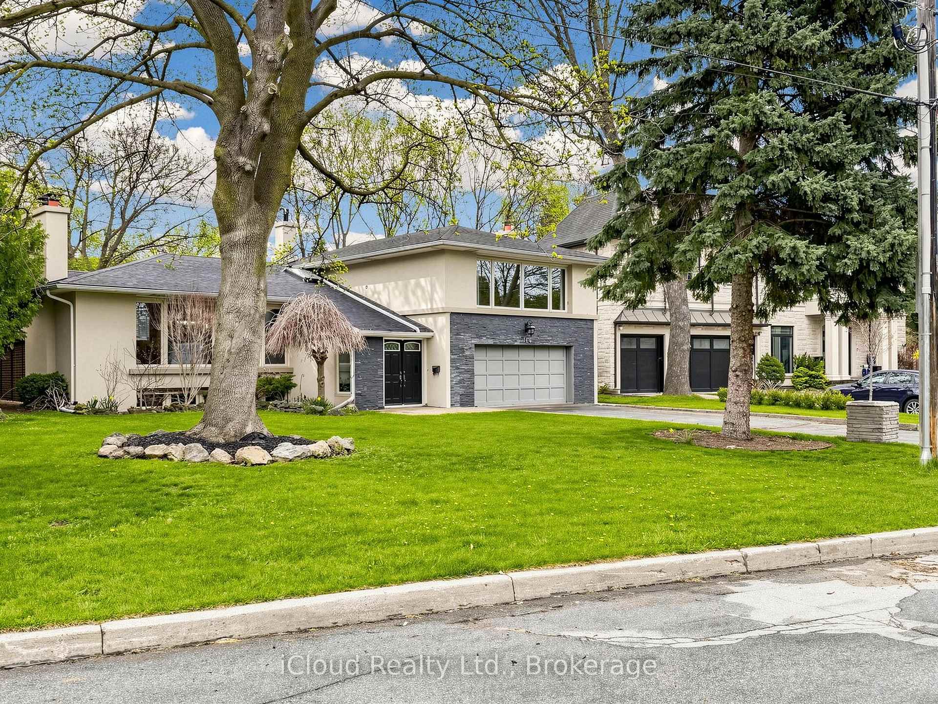164 Munro Boulevard, Toronto C12 — photo 3 of 5