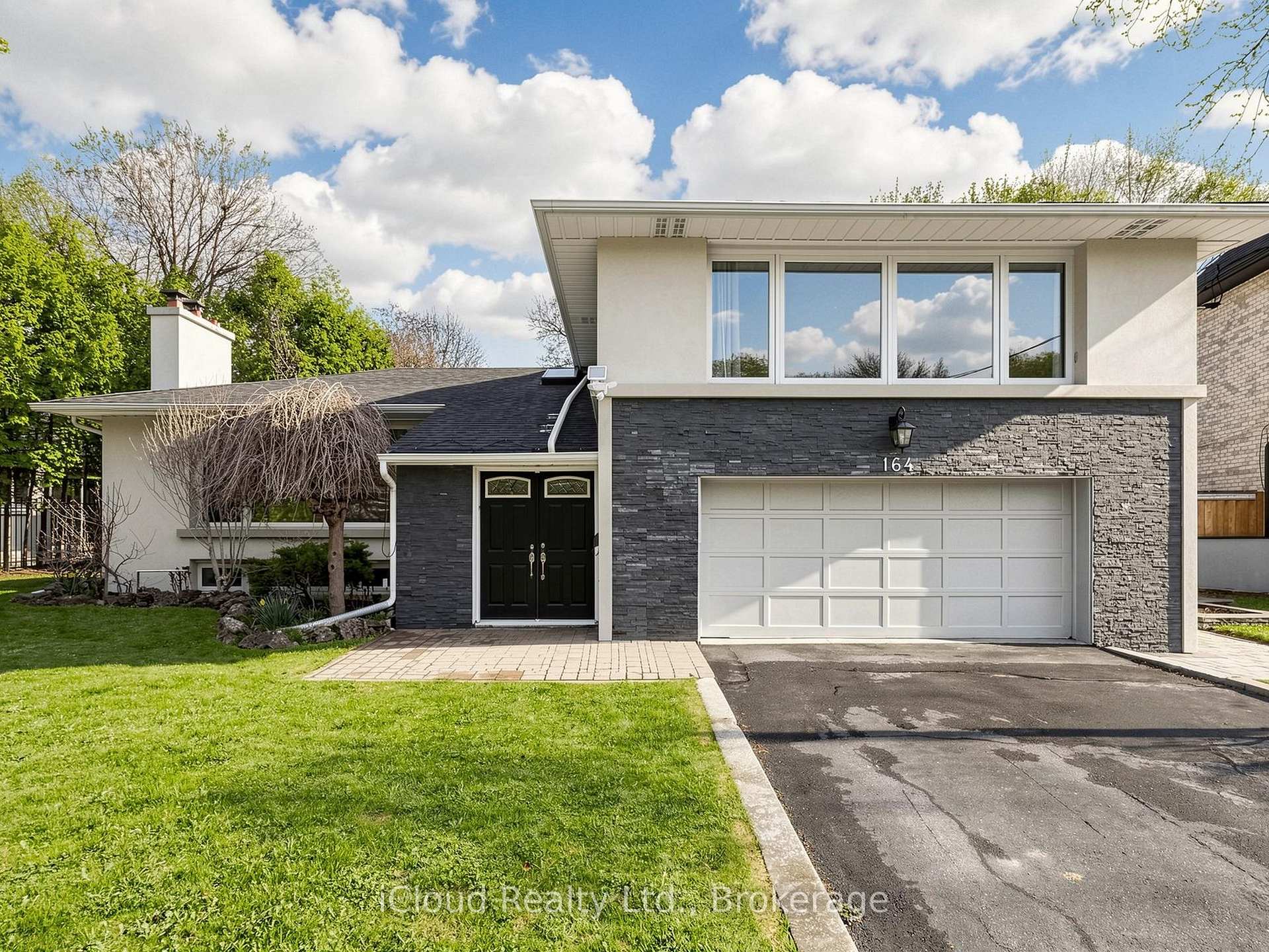164 Munro Boulevard, Toronto C12 — photo 4 of 5