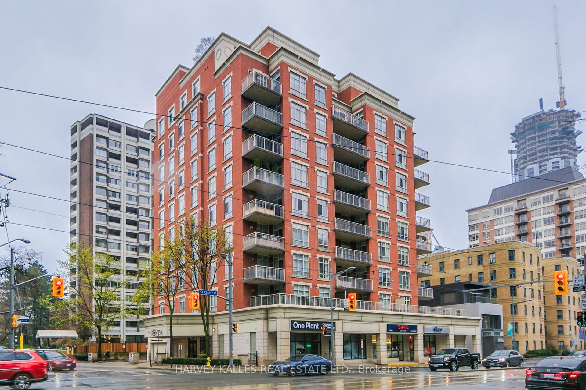 1 Deer Park Crescent 903, Toronto C02, ON M4V 3C4