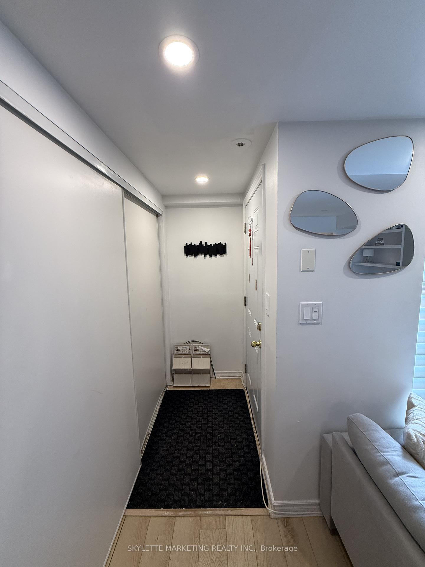 3 Everson Drive 123, Toronto C14, ON M2N 7C2