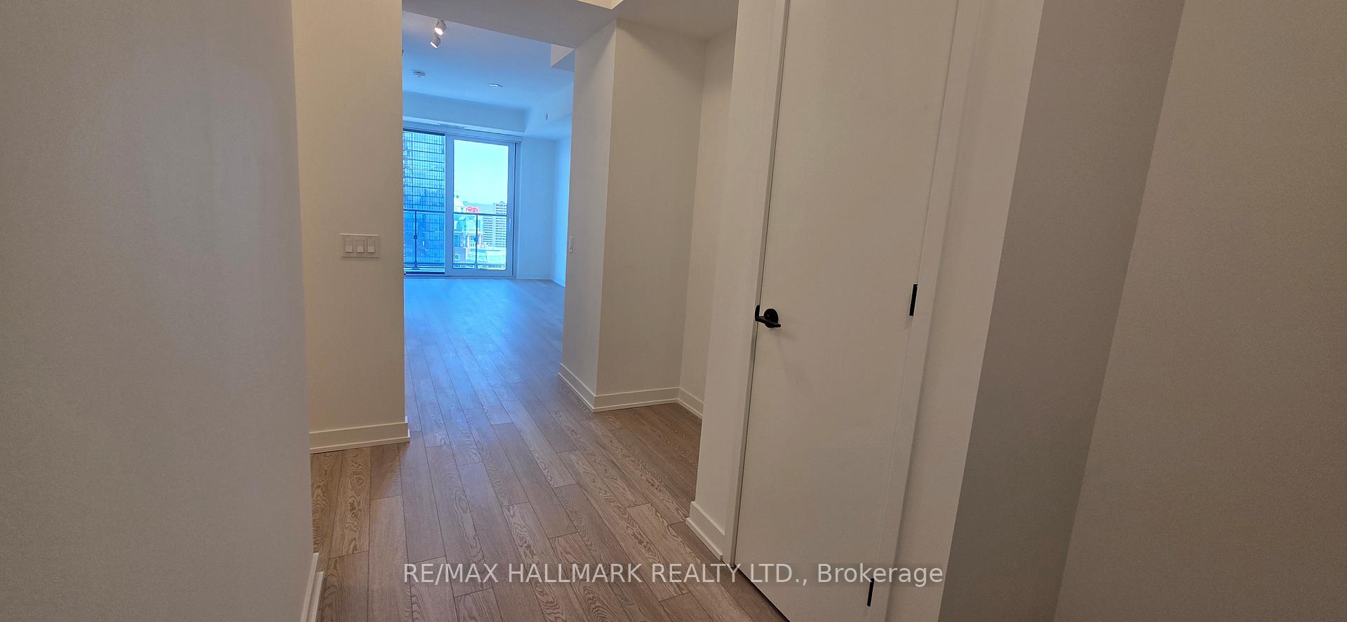 634 Church Street 2608, Toronto C08, ON M4Y 0G9