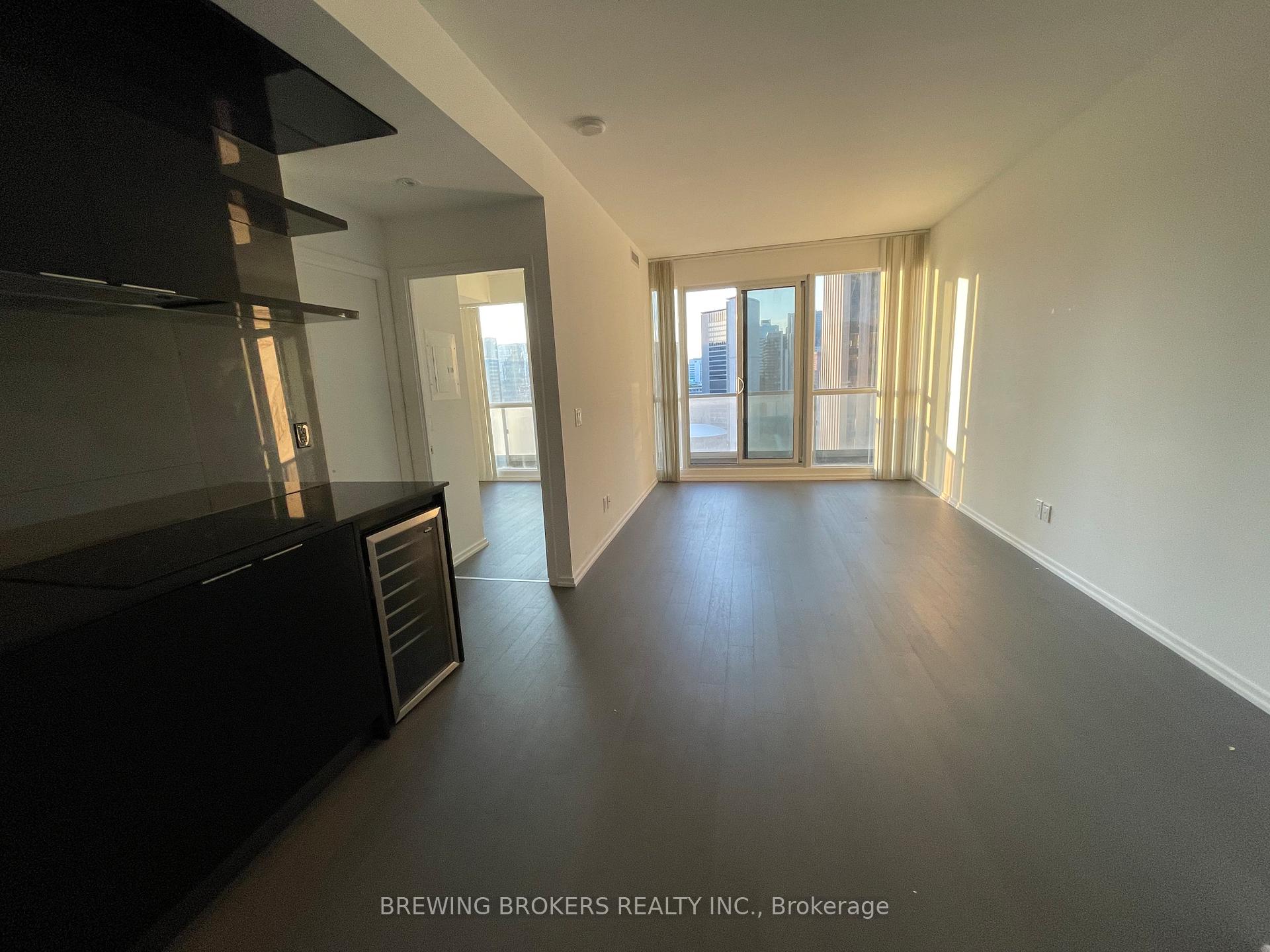 70 Temperance Street 2016, Toronto C01, ON M5H 4E8