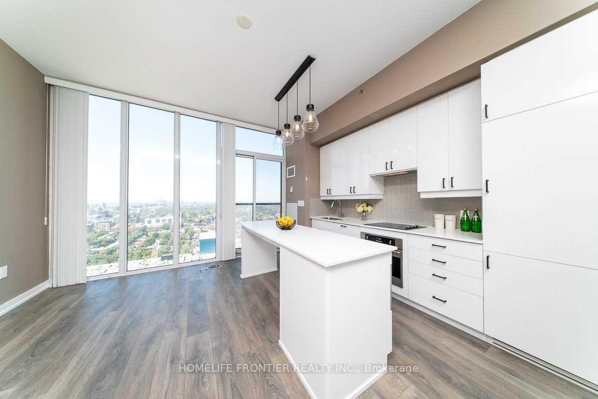 426 University Avenue 3402, Toronto C01, ON M5G 1S9