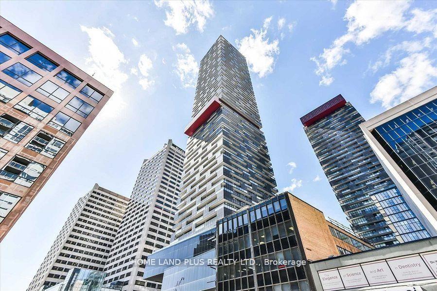 8 Eglinton Avenue E 5111, Toronto C10, ON M4P 0C1