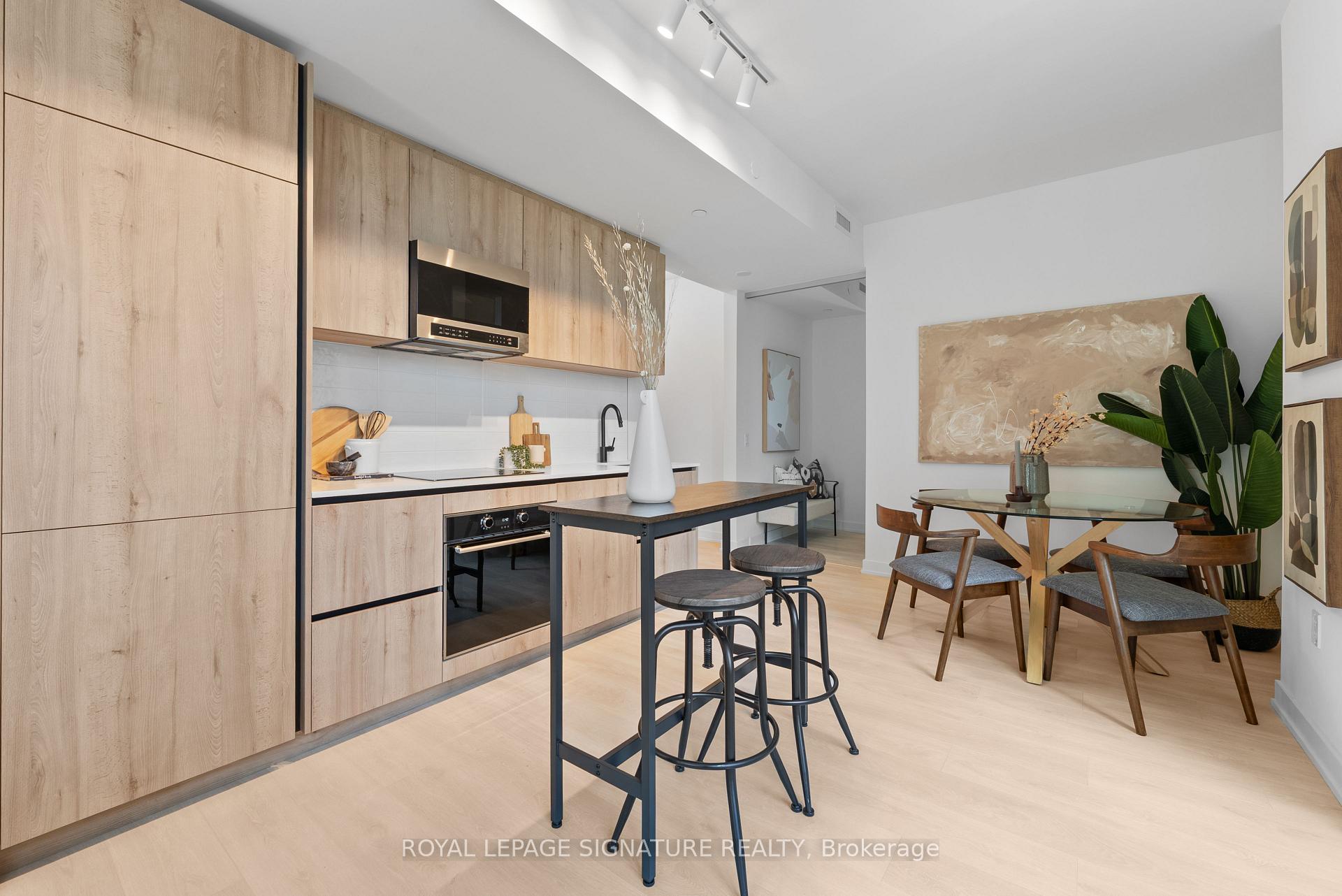 117 Broadway Avenue 2502, Toronto C10, ON M4P 1V3