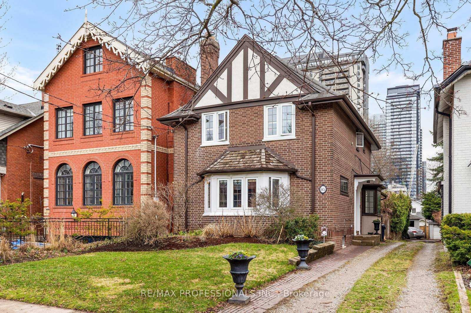 85 Sherwood Avenue, Toronto C10, ON M4P 2A6