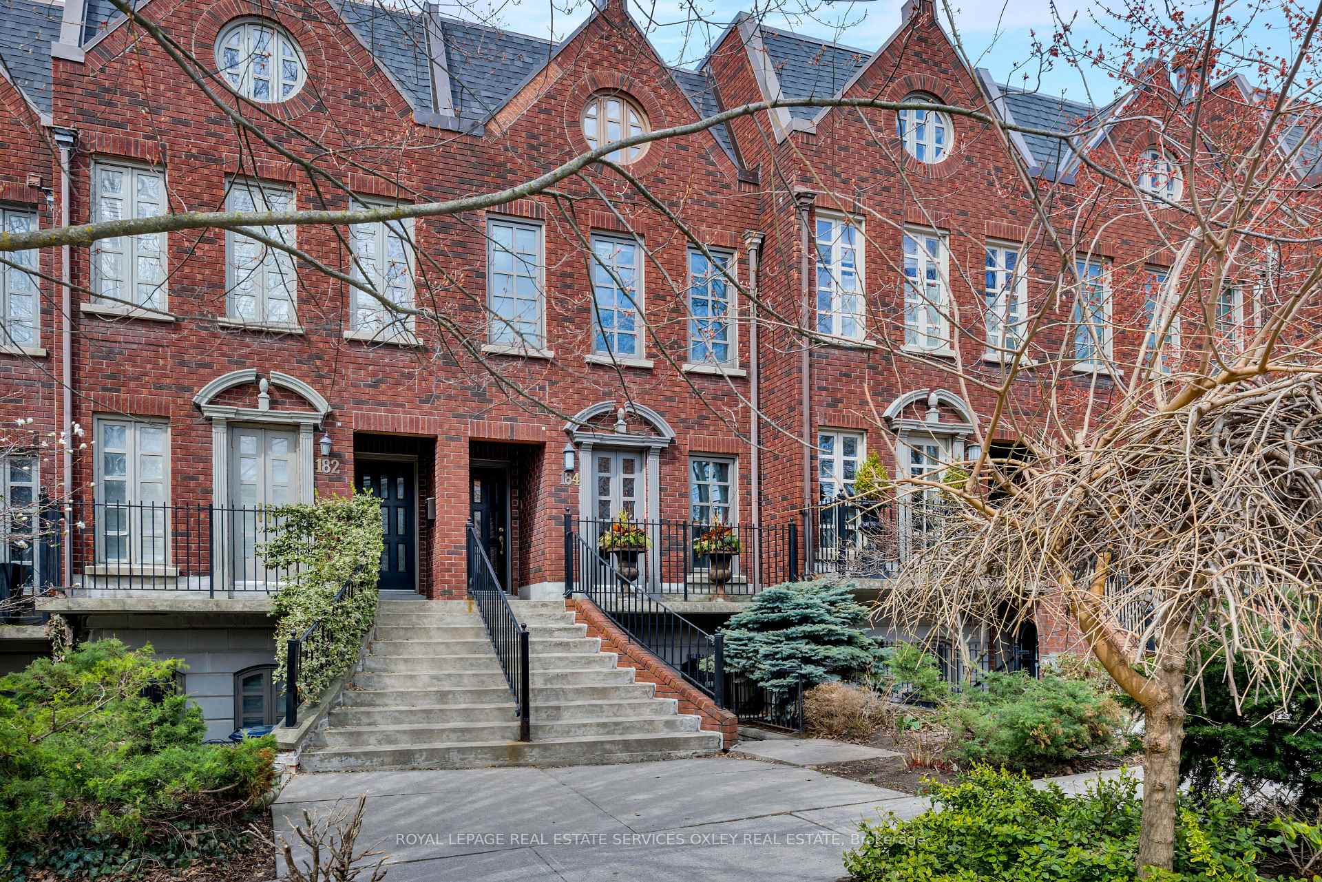 184 Bedford Road, Toronto C02, ON M5R 2K9