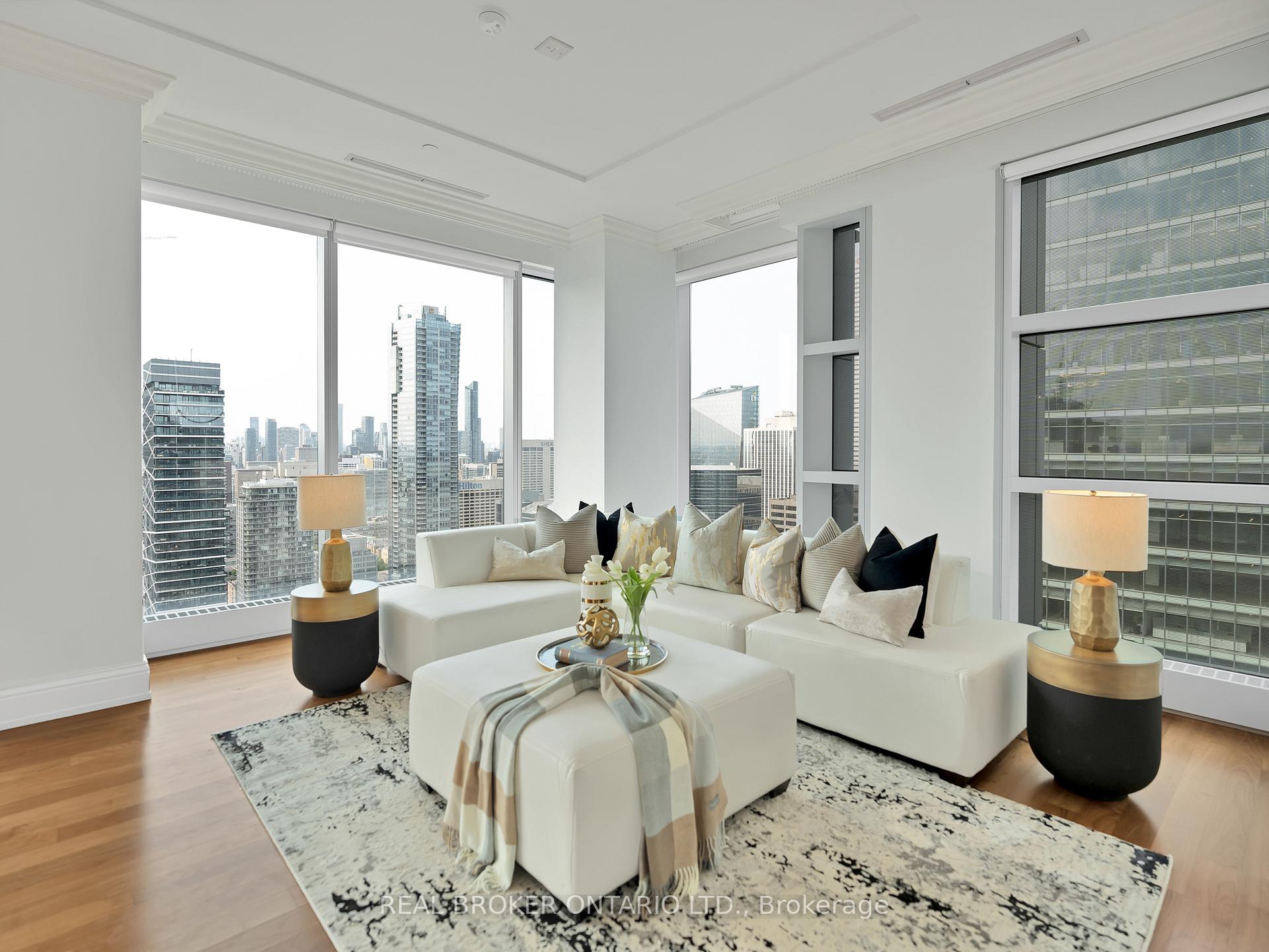 183 Wellington Street W 3803, Toronto C01, ON M5V 0A1