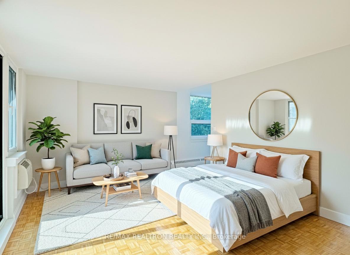 485 Huron Street 904, Toronto C02, ON M5R 2R5