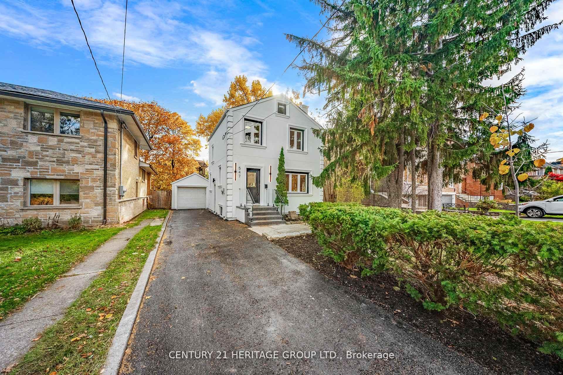547 Melrose Avenue, Toronto C04, ON M5M 2A4