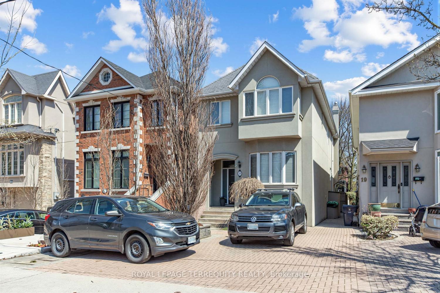 21 Hadley Road, Toronto C10, ON M4S 2N8