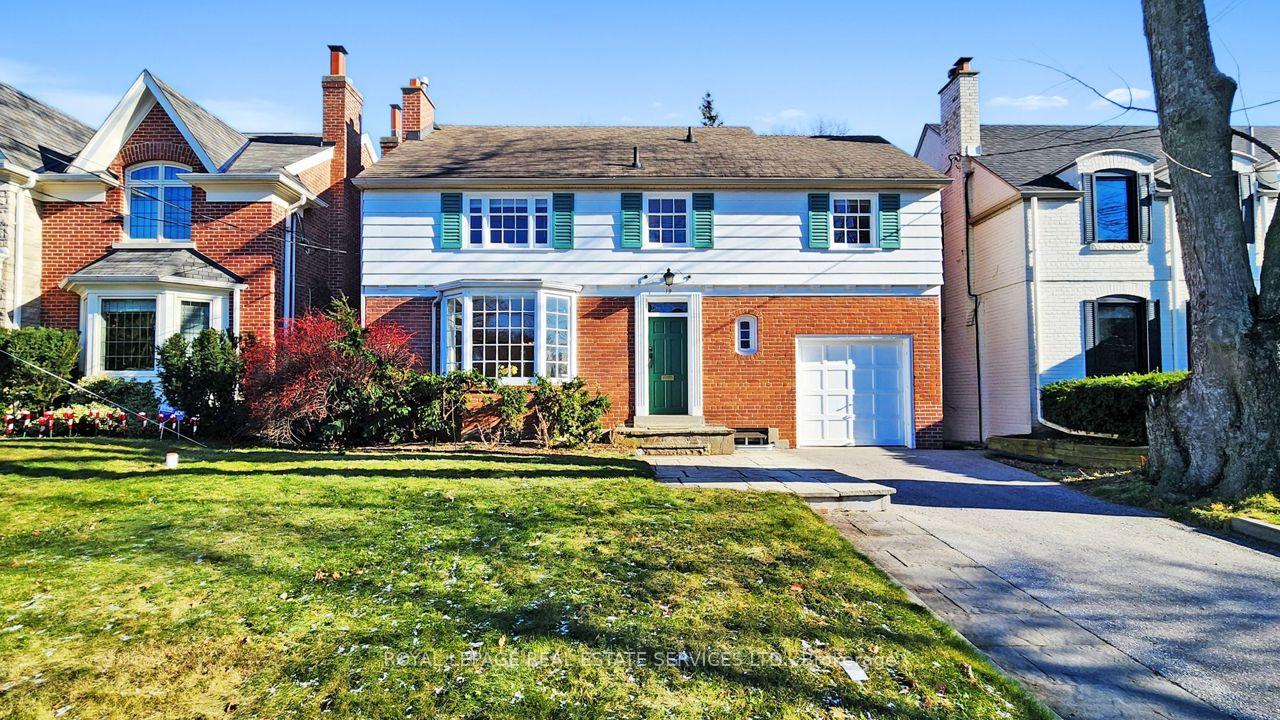 19 Strathgowan Crescent, Toronto C04, ON M4N 2Z6