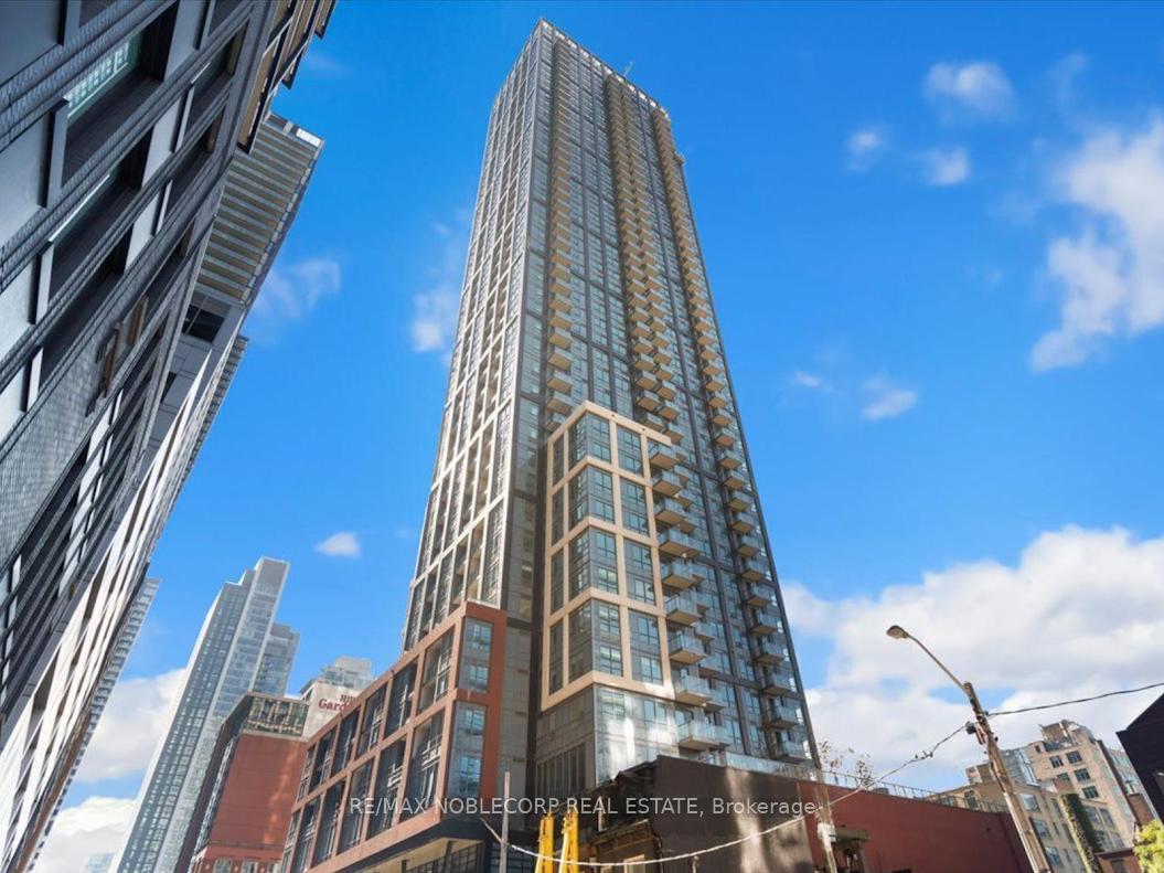 108 Peter Street 712, Toronto C01, ON M5V 0W2