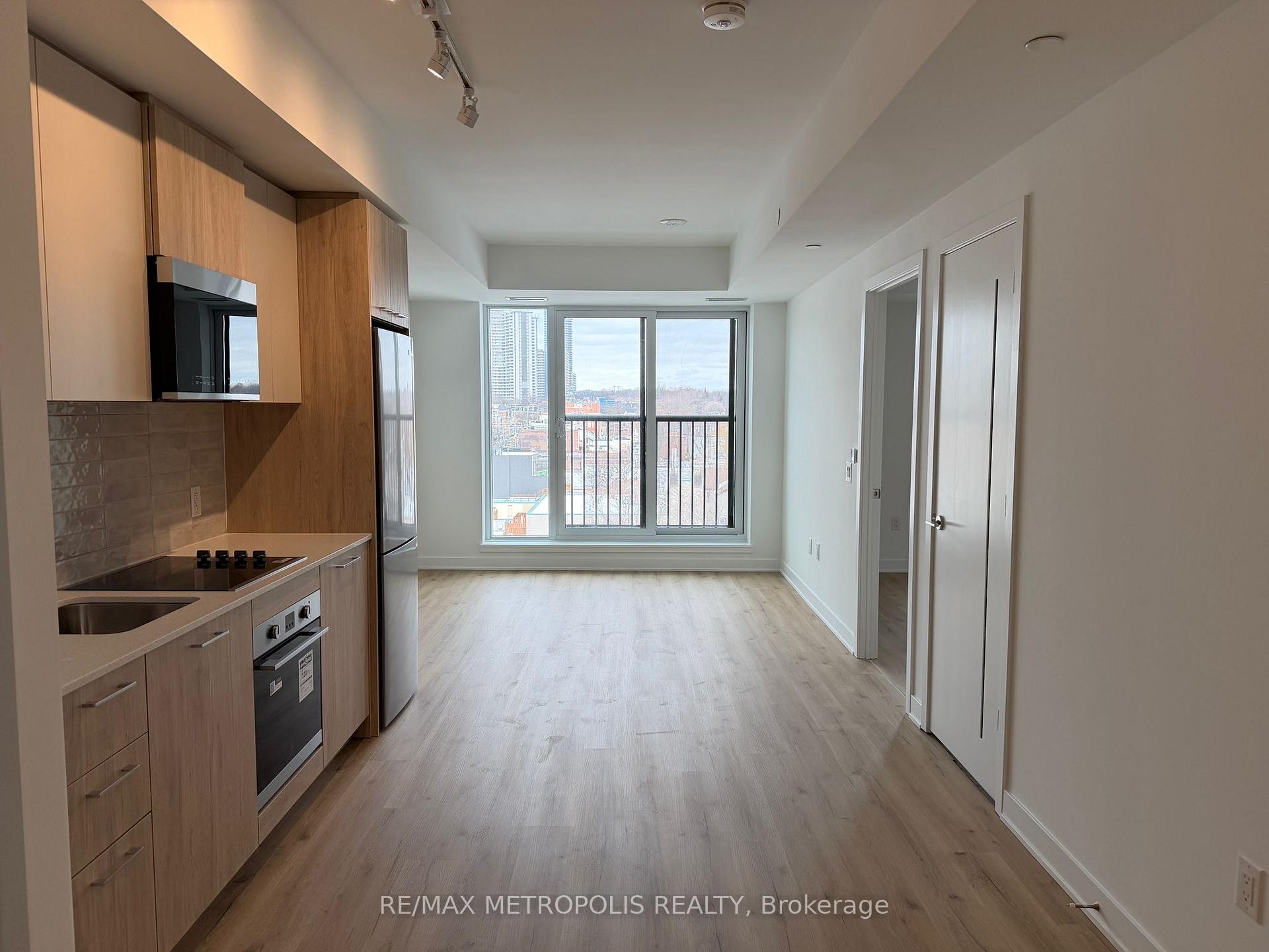 30 Dreamers Way 737, Toronto C08, ON M5A 0Y7