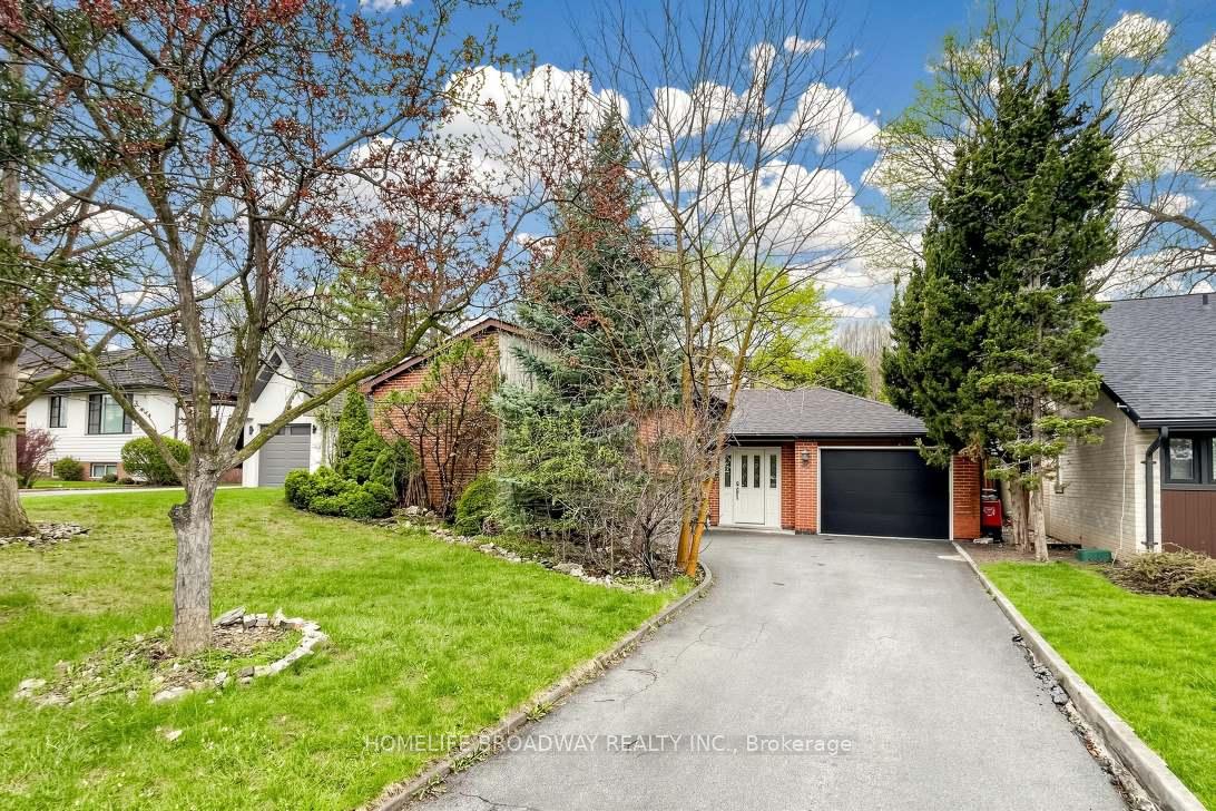 36 Bradgate Road, Toronto C13, ON M3B 1J7 — Toronto C13, Ontario