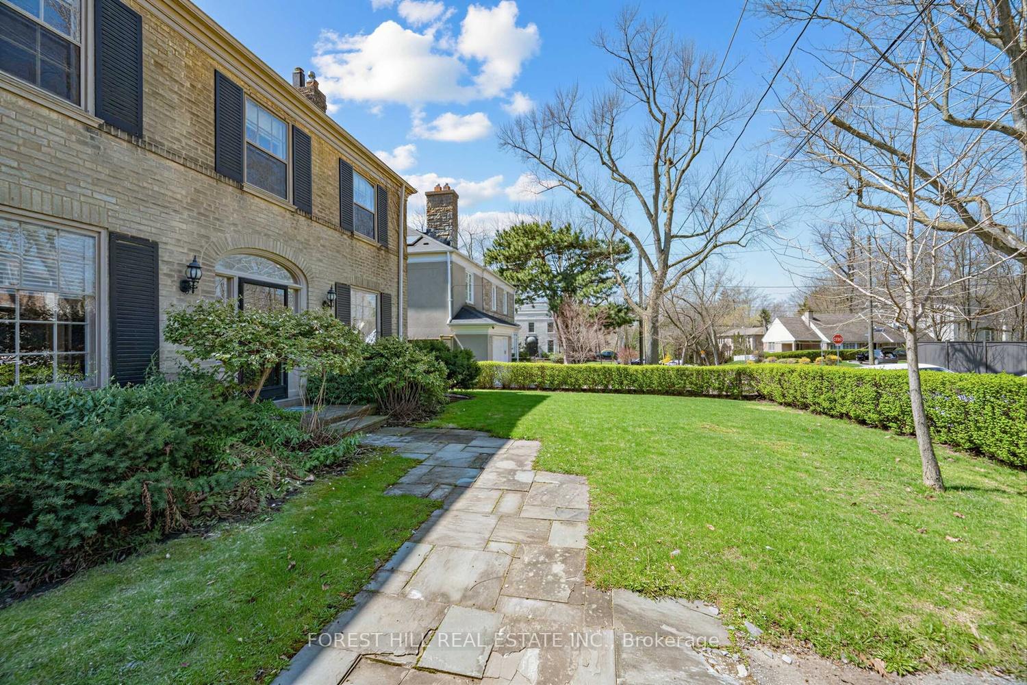 339 Cortleigh Boulevard, Toronto C04, ON M5N 1R2 — Toronto C04, Ontario