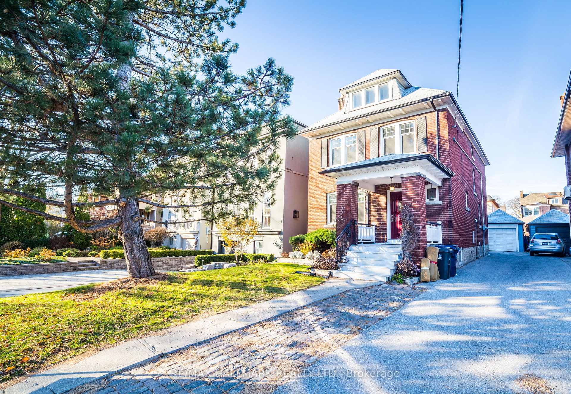 40 Snowdon Avenue, Toronto C04 — photo 2 of 5