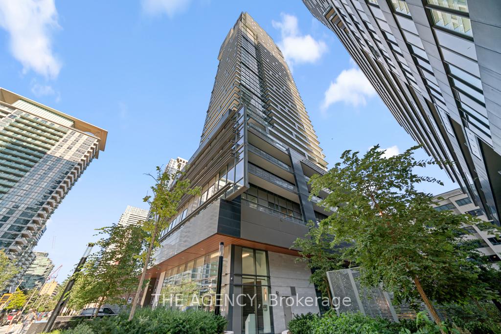 39 Roehampton Avenue 4506, Toronto C10, ON M4P 0G1