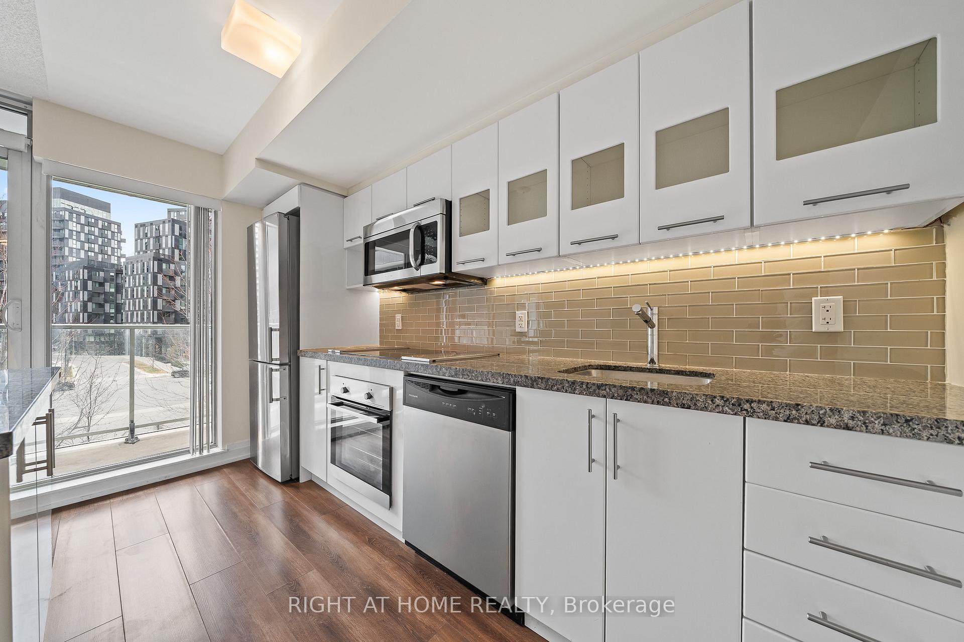 565 Wilson Avenue 203W, Toronto C06, ON M3H 5Y6