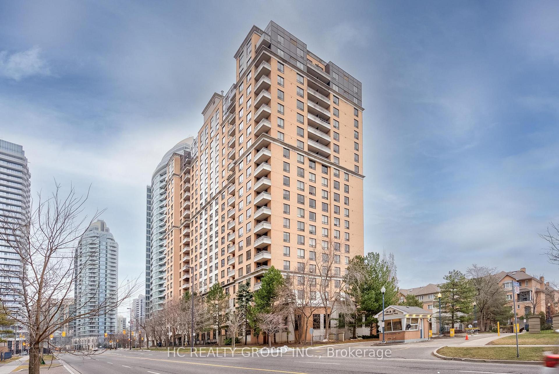 18 Sommerset Way 1008, Toronto C14, ON M2N 6X5