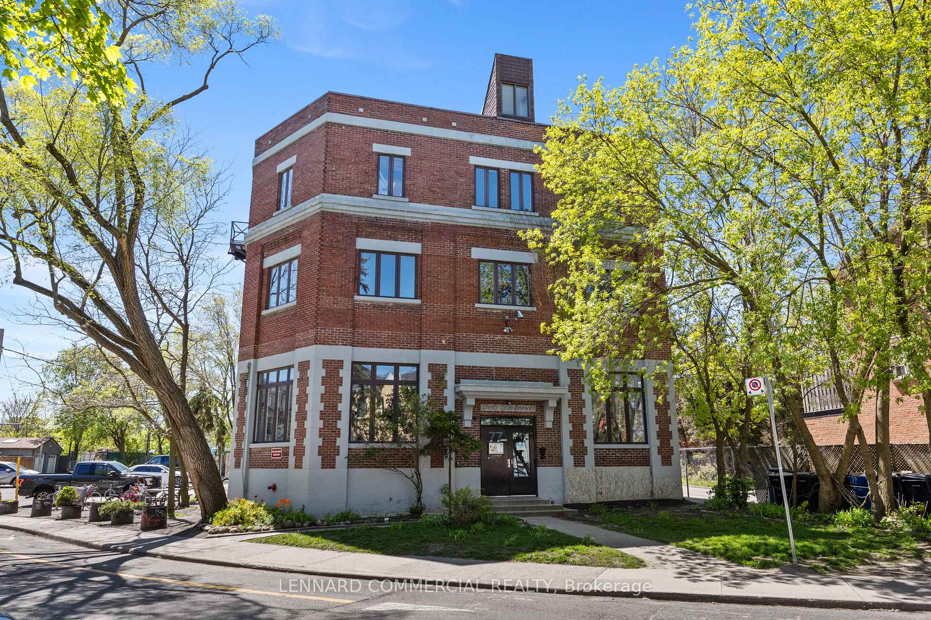 77 Florence Street 206, Toronto C01, ON M6K 1P4