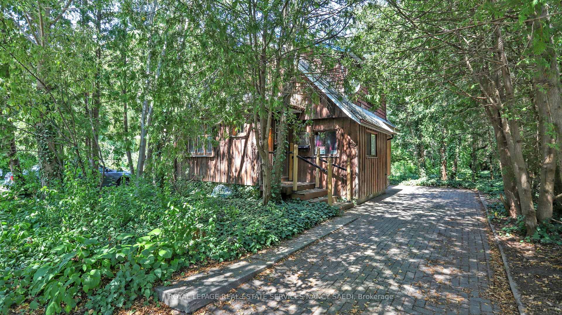 92 Horsham Avenue, Toronto C07 — photo 2 of 5