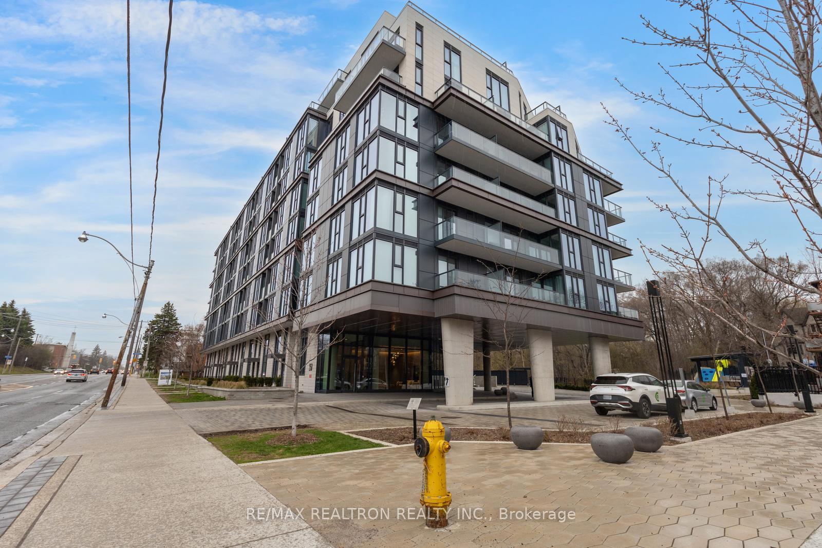 250 Lawrence Avenue W 416, Toronto C04, ON M5M 1B2