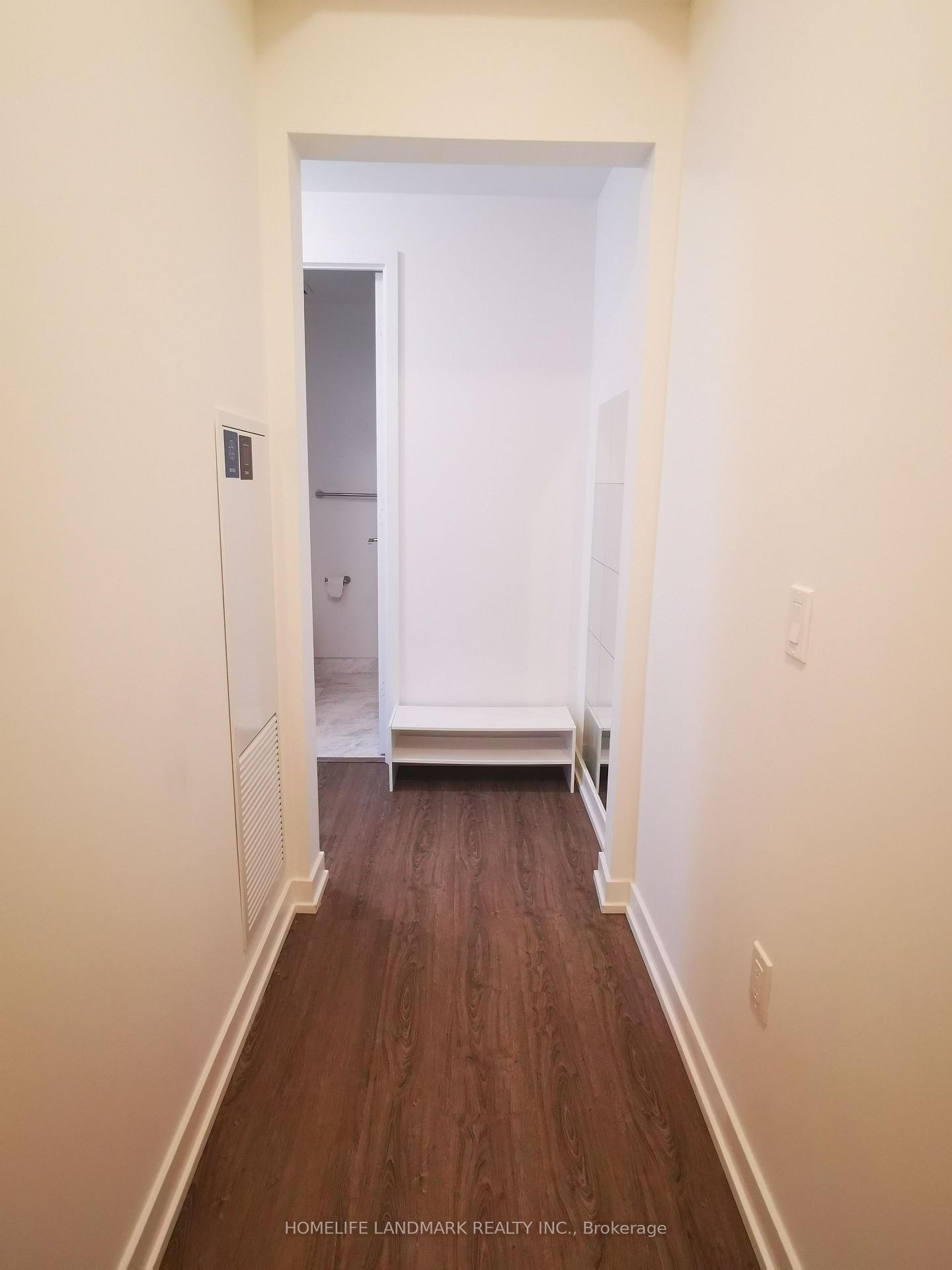 1 Yorkville Avenue 2308, Toronto C02 — photo 3 of 5