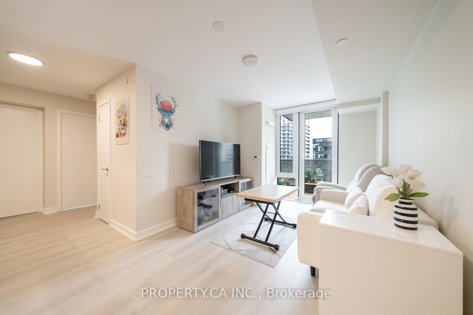 38 Monte Kwinter Court 606, Toronto C06, ON M3H 0E2