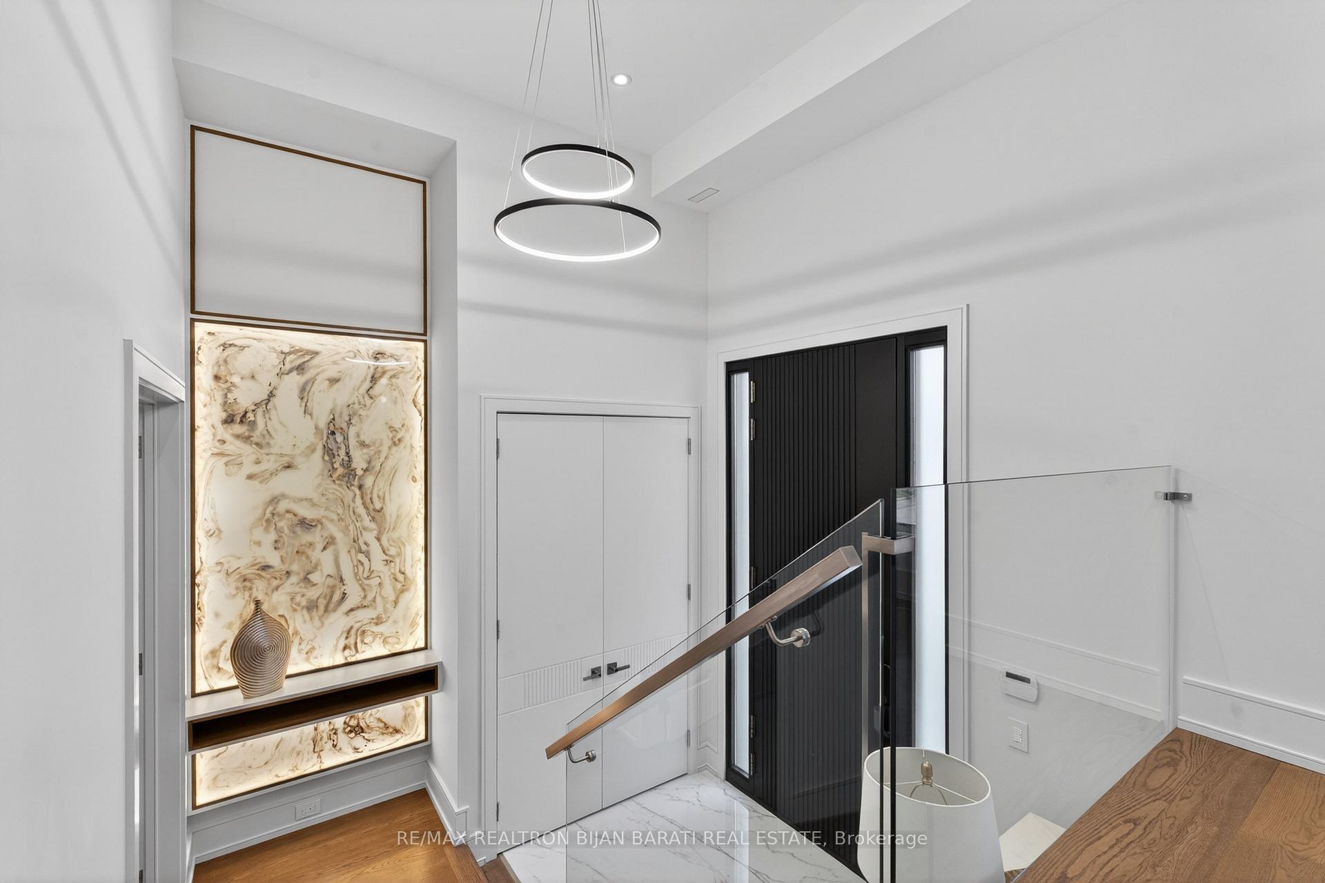 23 Terrace Avenue, Toronto C07 — photo 2 of 5