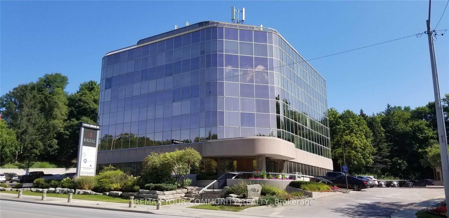 1131A Leslie Street 207, Toronto C13, ON M3C 3L8