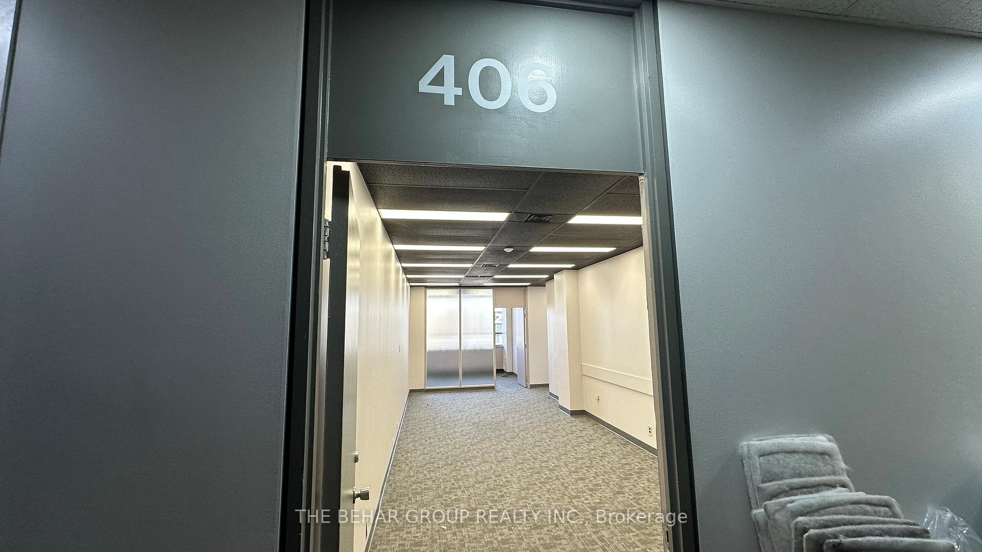 15 Gervais Drive 406, Toronto C13, ON M3C 1Y8