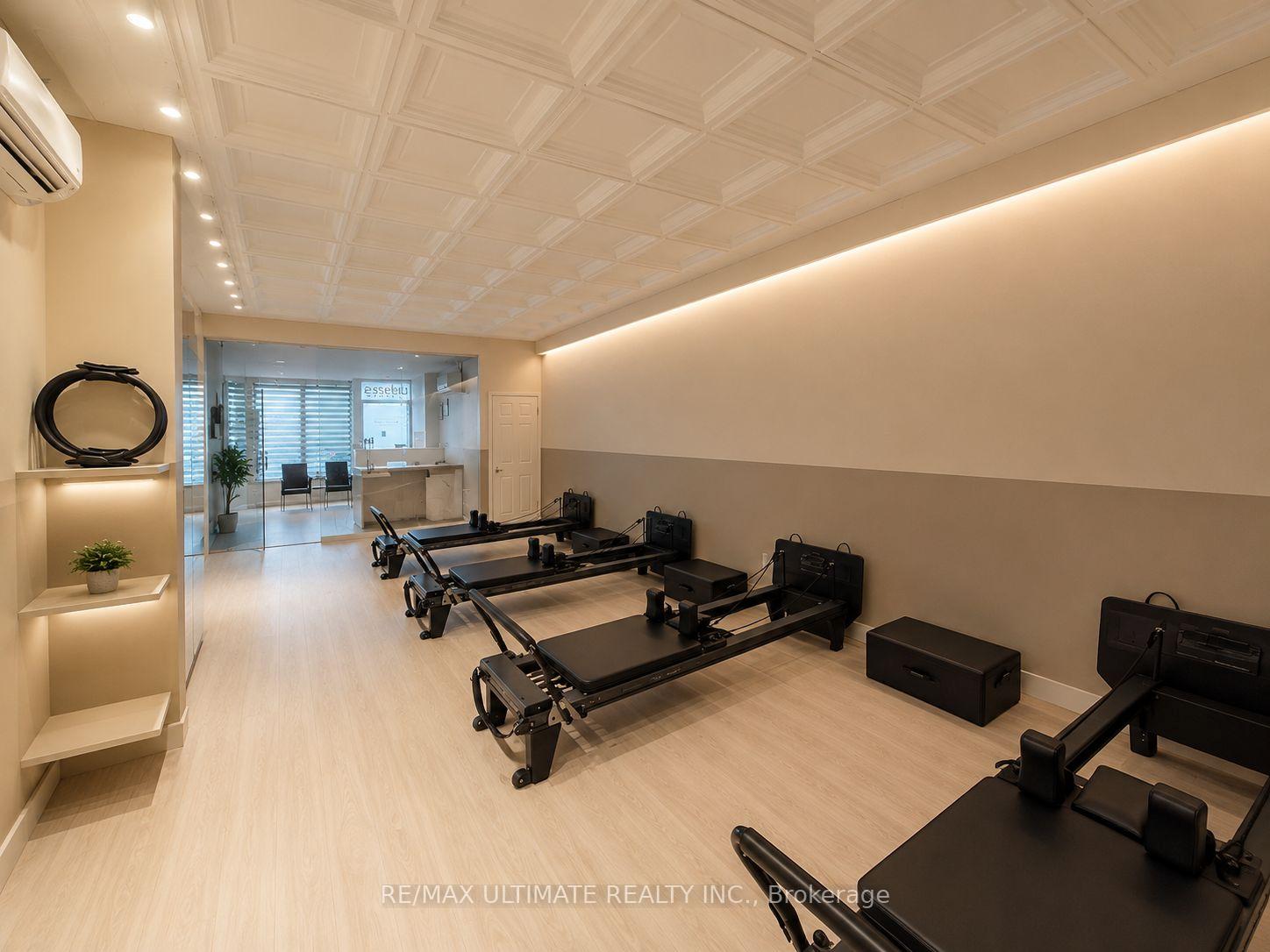 3223 Yonge Street, Toronto C04 — photo 2 of 5