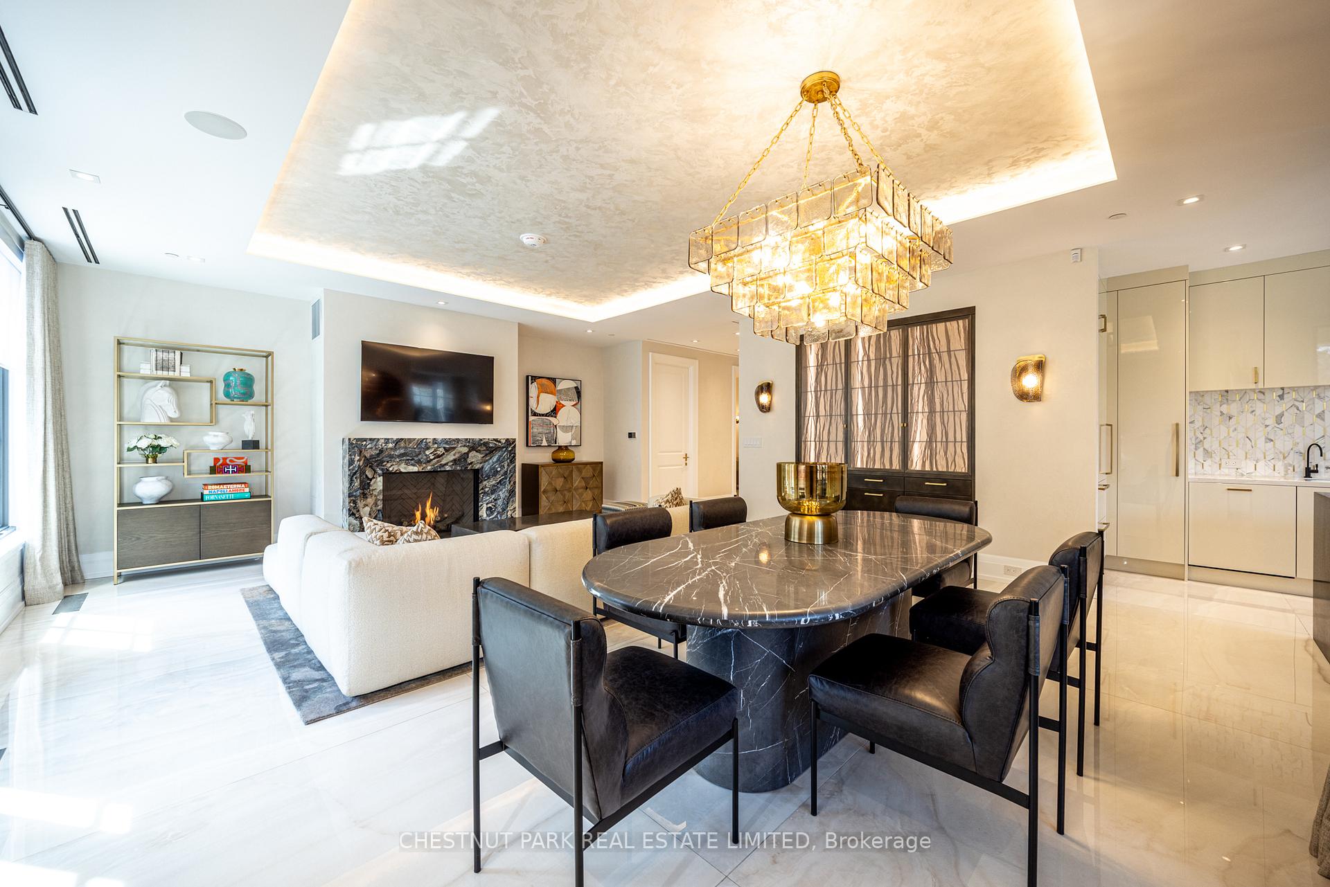 77 Clarendon Avenue 302, Toronto C02, ON M4V 0B8